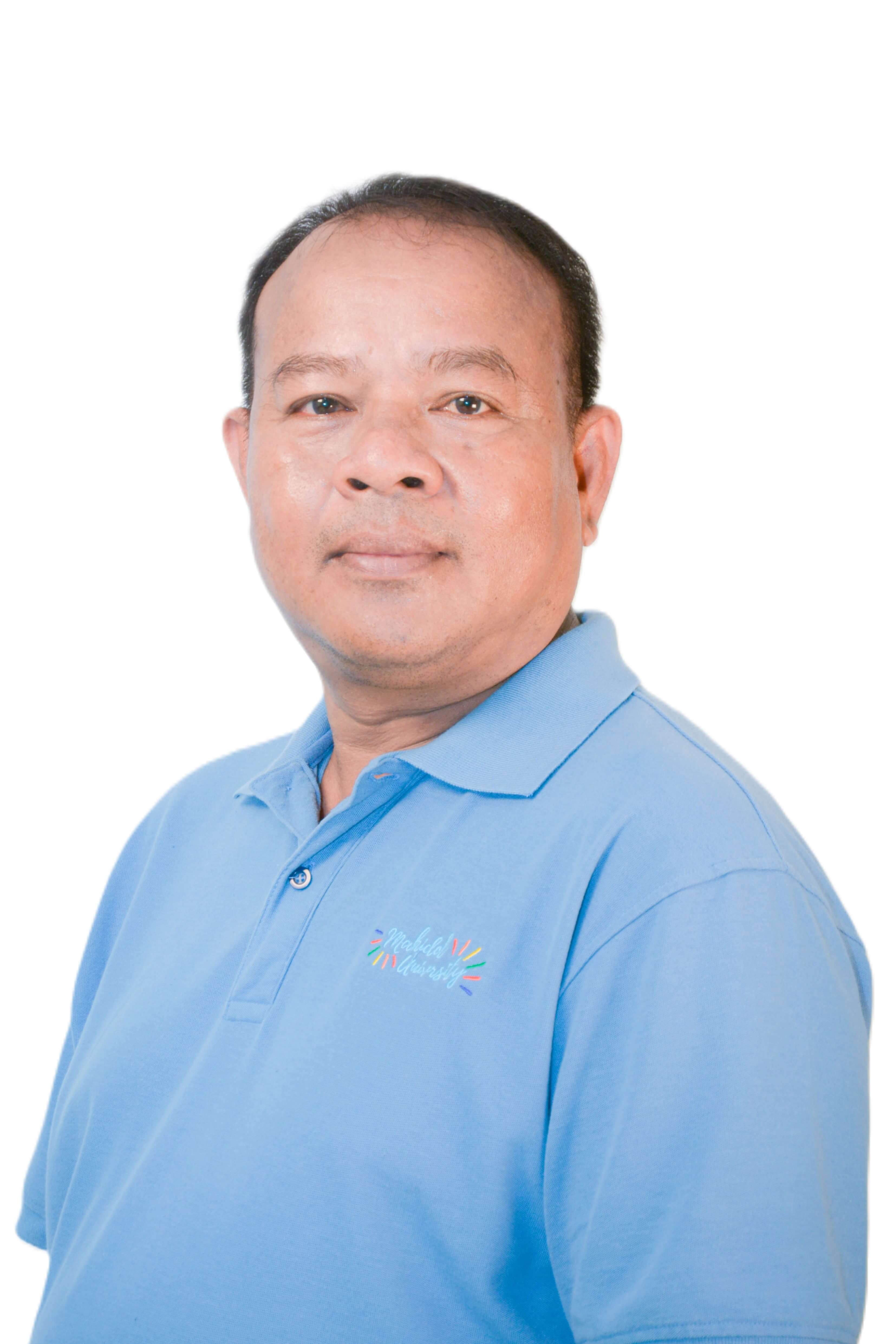 นายปรีชา เพลินจิตร